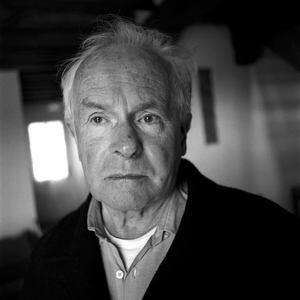 Fósforo #63 "A noite de Londres" Henri Thomas Sexta-feira, 7 de Julho de 2017 No meio da Rotunda do Vale de Chelas