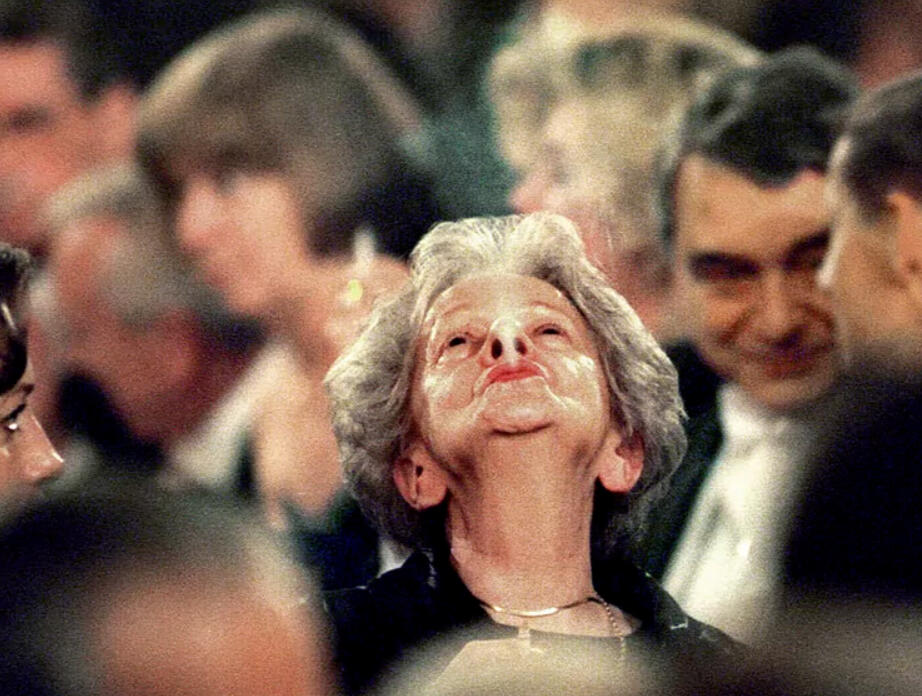 Fósforo #82 &quot;Instante&quot; Wisława Szymborska Sexta-feira, 29 de Junho de 2018 Travessa da Laranjeira