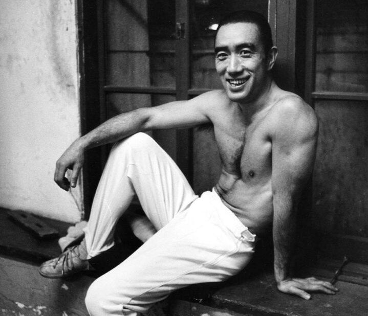 Fósforo #104 &quot;O marinheiro que perdeu as graças do mar&quot; Yukio Mishima Quinta-feira, 1 de Julho de 2021 49 Galeria Zé dos Bois